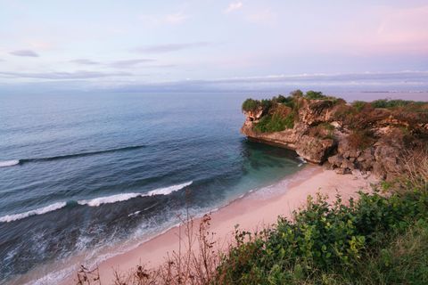 Pantai Balangan Indonesia