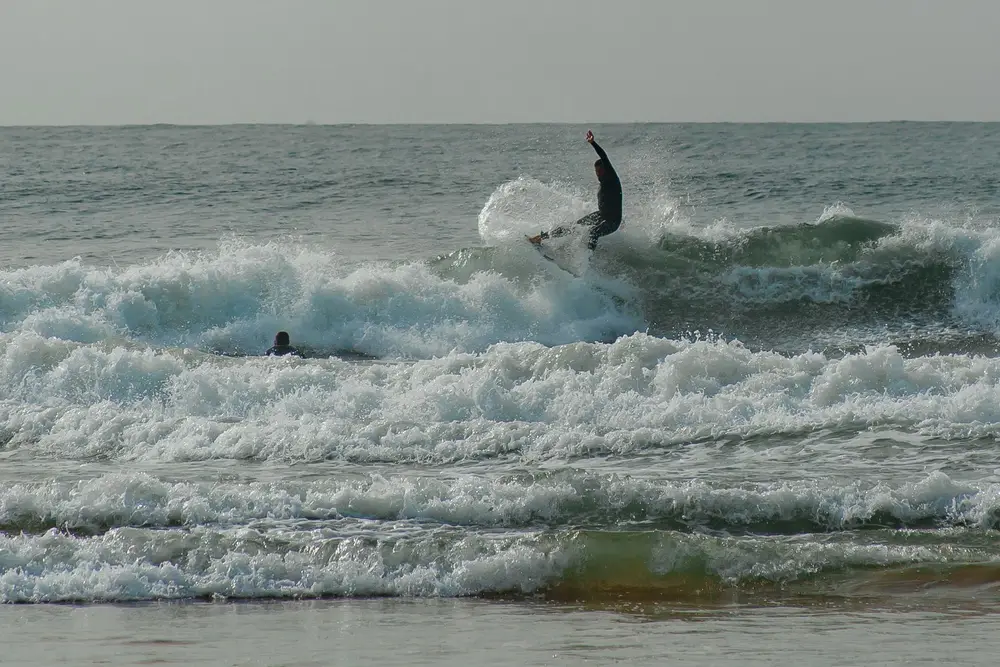 Médina Surfing